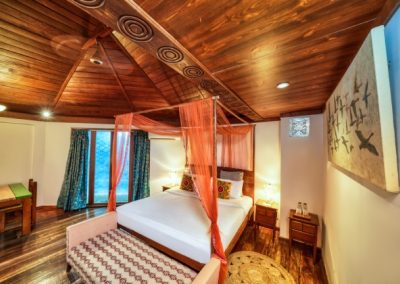 Royal Chalet Munjoh ocean resort-bedroom 002