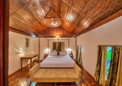 Royal Chalet Munjoh ocean resort-bedroom